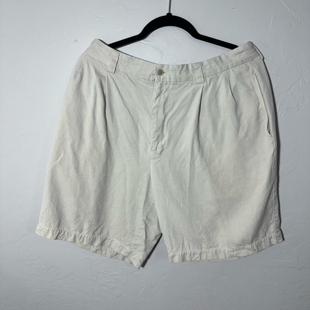 Tommy Bahama Silk  Shorts Men's 34 Ivory 9"‎ Inseam Chino Golf